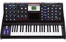 Аналоговый синтезатор Moog Minimoog Voyager XL White